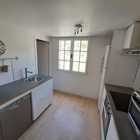 Apartment Saint-clair: Ideal Pour Famille. Proche Le Lavandou